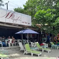 Restaurante en la playa